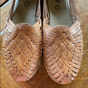 La Santa Art Leather Platform Huarache Size 9